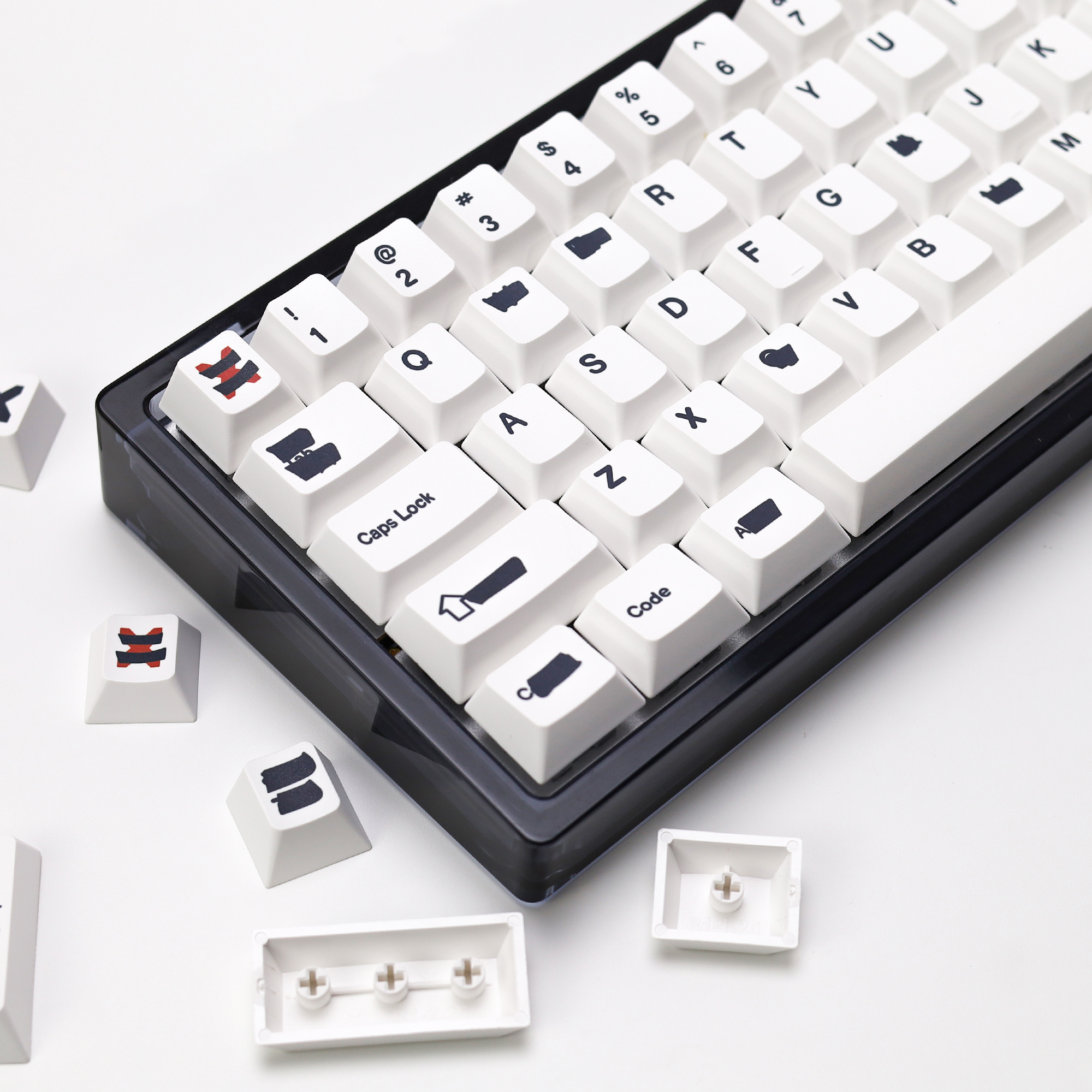 Retro Gaming Laptop - KBDiy Retro GMK Redacted Keycaps White